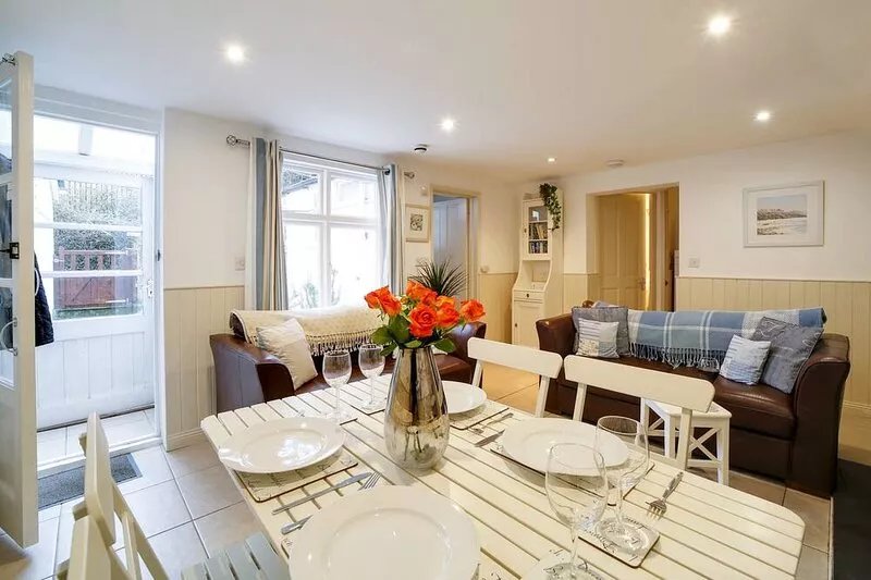 Just reduced for New Year - a perfect holiday home in Port Isaac, sleeps 4+dogs