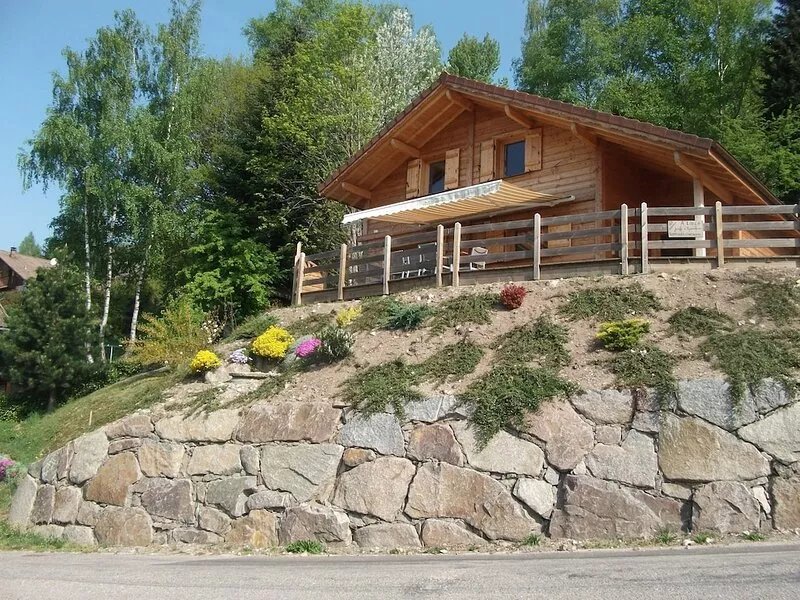 Chalet, VENTRON with SAUNA, WIFI, terrace 75 m2 due south, Htes Vosges
