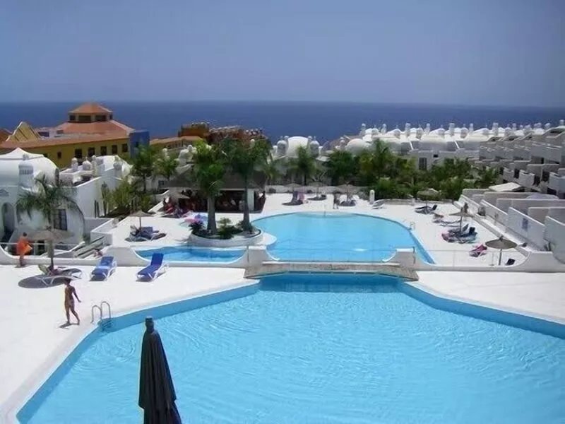 New apartment in luxury complex in Playa Paraiso, Costa Adeje near