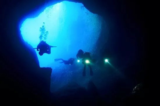 Sarda Divers - Dive Center