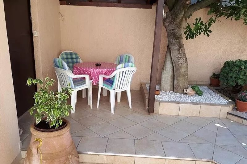 One bedroom apartment with terrace Tar, Poreč (A-6948-d)
