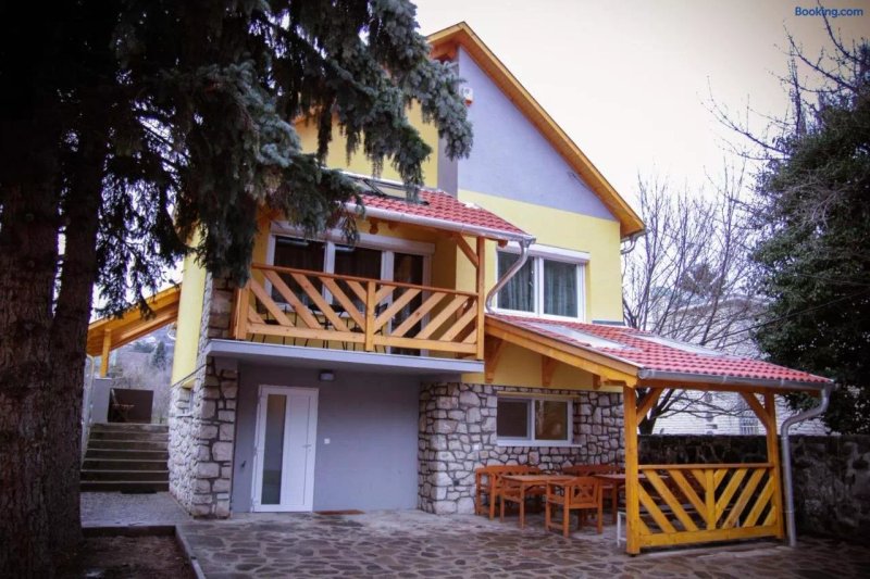 Liliana Apartman Es Csonakhaz