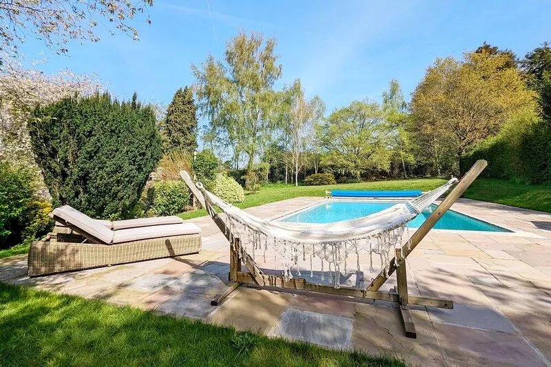 Holme Street House and Dove Cote Lodge - sleeps 12 guests  in 5 bedrooms