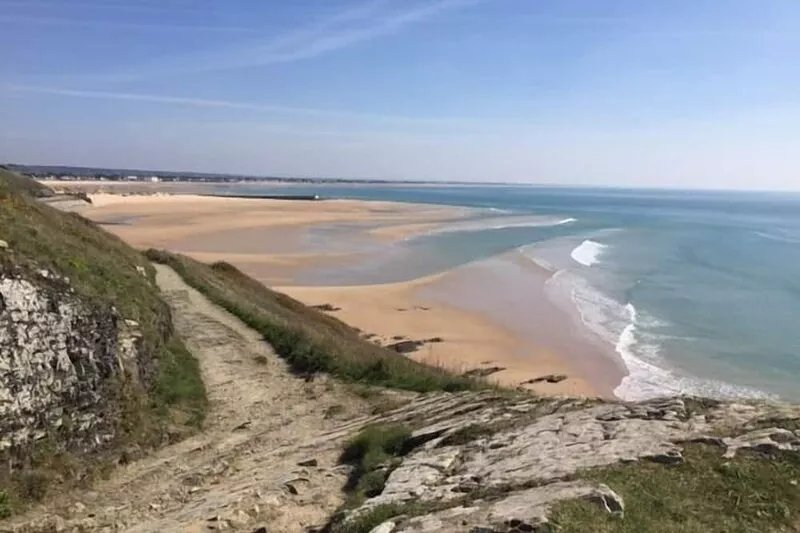 Ideally located between Mont St Michel and the landing beaches