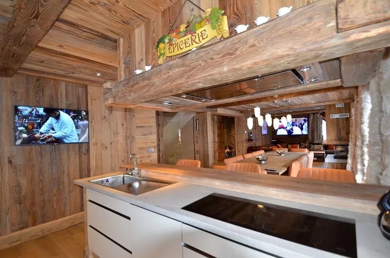 400 m slopes at the gates of Megeve Sauna SPA apartment 200m2 in cosy chalet