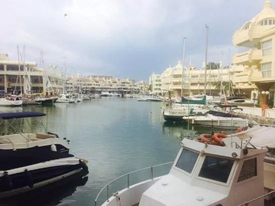 MONET PUERTO MARINA