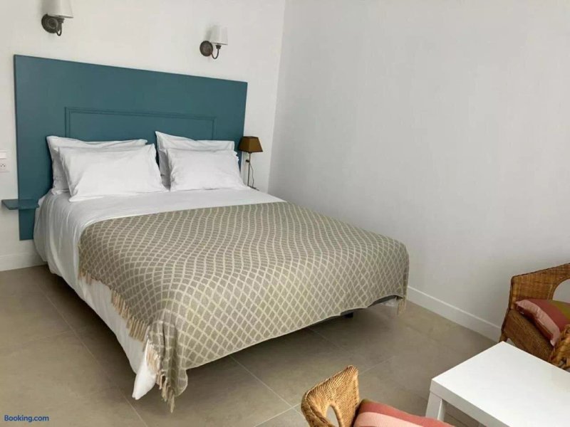 Appartement Calme Centre Ville a 80m Des Halles