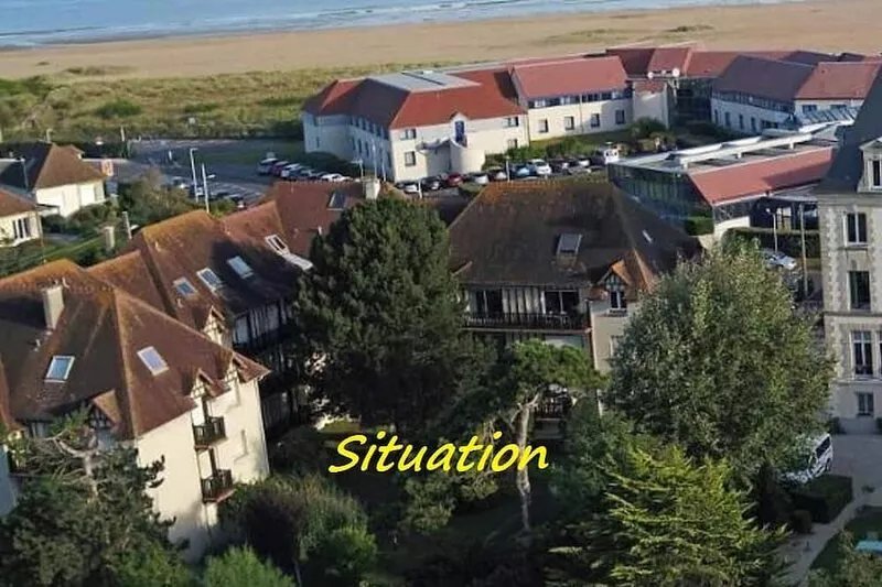 Condominium apartment with terraces near the D-Day landing beaches