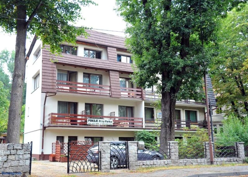 Apartamenty I Pokoje Przy Parku
