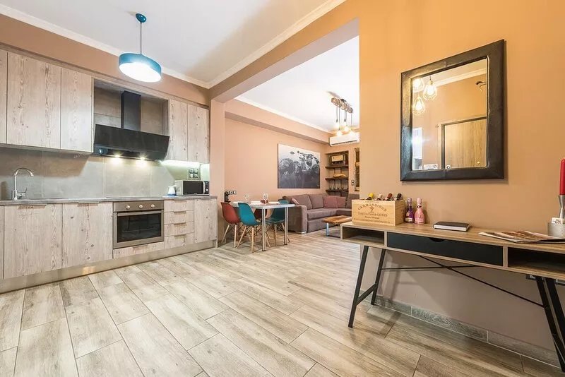 Stylish Luxury Apartment near Acropolis at Neos Kosmos metro station