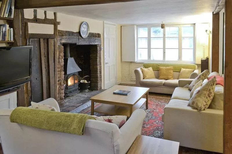 5 bedroom accommodation in Saxmundham