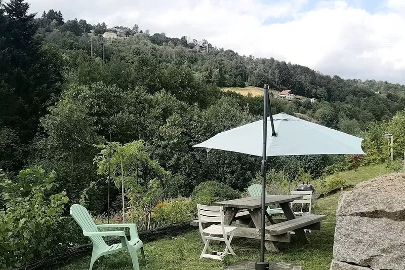 La Cabane de Tiki, an atypical duplex on a traditional Vosges farm.