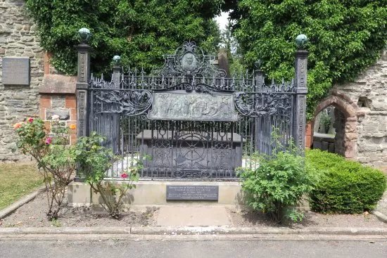 Robert Owen Memorial