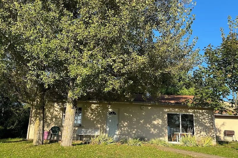 Cottage Landuzière, between countryside and city (near Saint-Etienne)