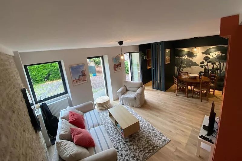 Maison en Pierre 4 Chambres, Mer, Commerces 150 Metres