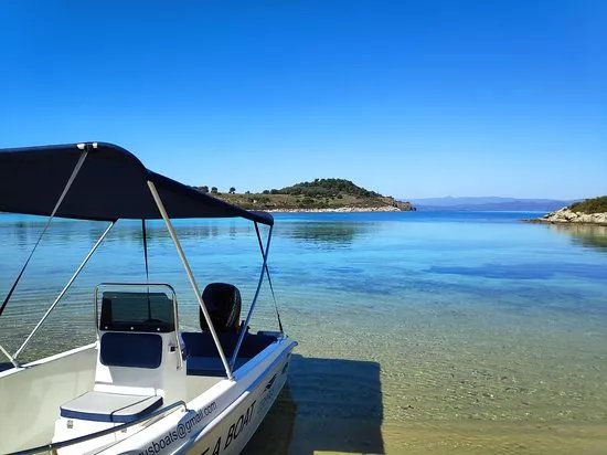 Zephyrus Boat Rental