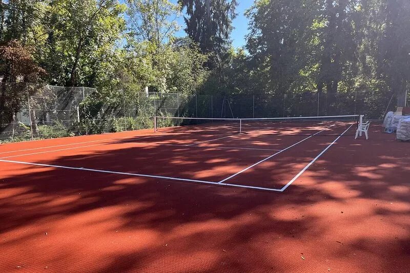 Wonderful Property near the Geneva Lake w Pool & Tennis court & Pétanque area!