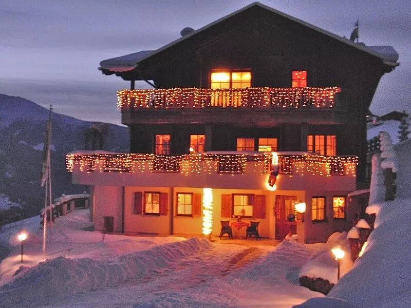 Feel-good vacation apartment with a dream view. 2-8 persons