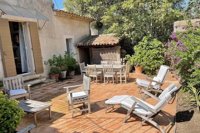 Villa Chateaubriand in Hyères near the city center