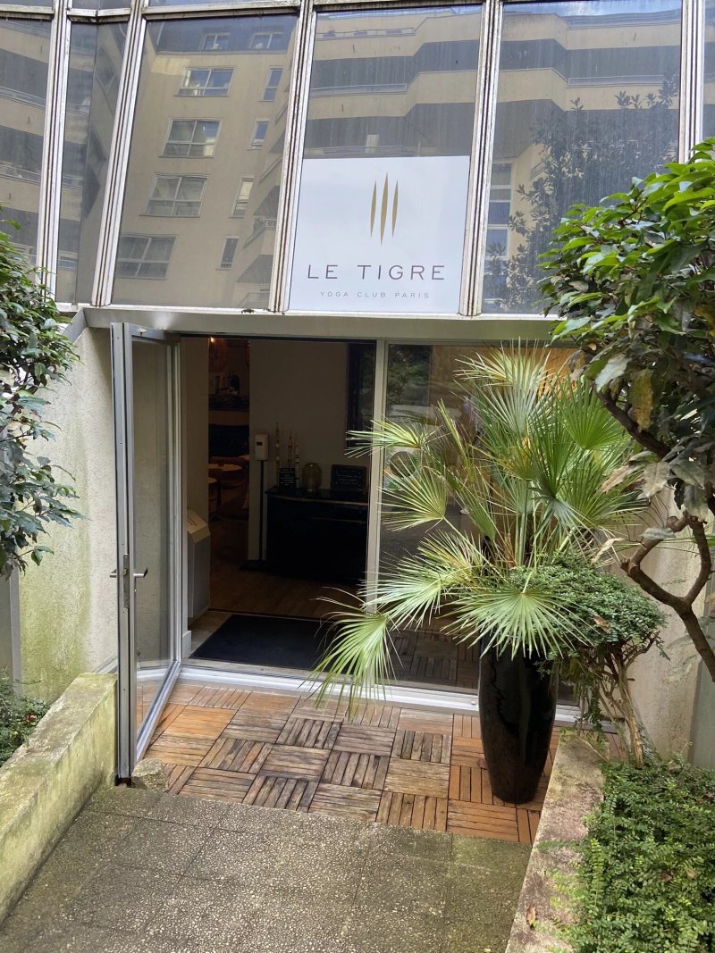 Le Tigre Yoga Club