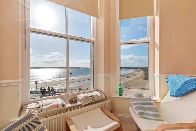 7 South Beach - Steps From the Beach, Sea Views