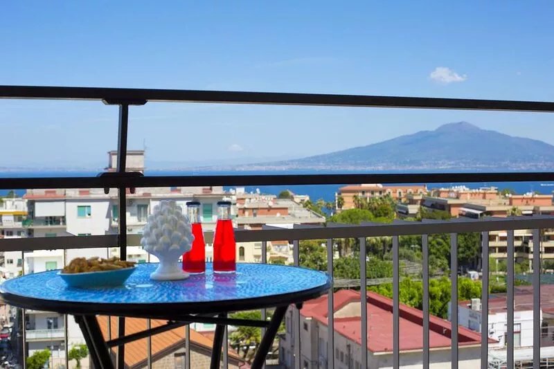 AMORE RENTALS - Appartamento Cielomare with Sea View and Balcony