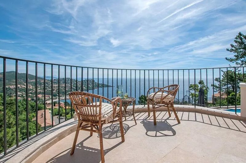 Luxury 5 Bedroom Villa with Panoramic views of Cannes and Theoule-Sur-Mer