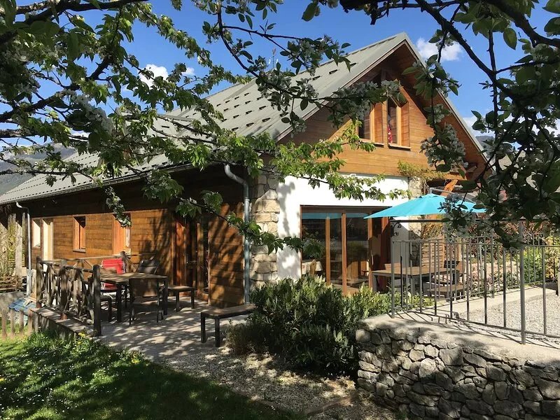 Furnished family house, Annecy Lake, for 7 to 12 people.