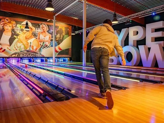 Hyperbowling