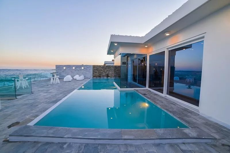 A Spectacular Contemporary Villa Nestled Just In Front of the Sea!