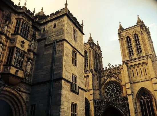 Haunted And Hidden Bristol Walking Tour
