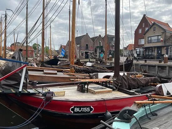 BU155 Boat trips