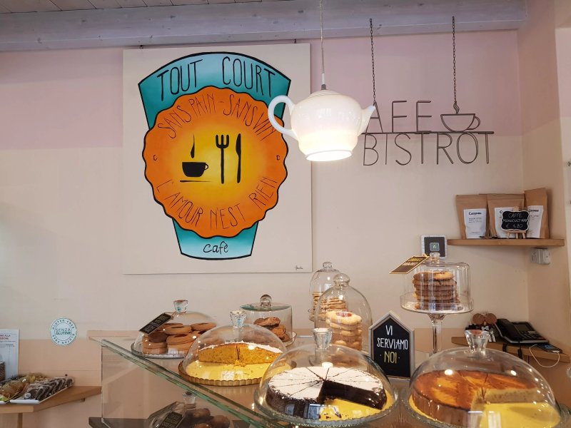 Tout Court Cafe