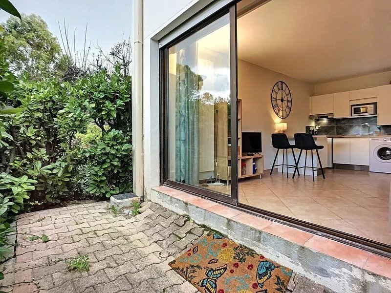 (019) Ground floor studio Air conditioning Tennis Parking Swimming pool Res