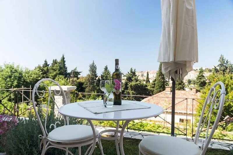 Apartments Gaura - Comfort One-Bedroom Apartment with Terrace