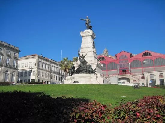 Statue of Prince Henry the Navigator