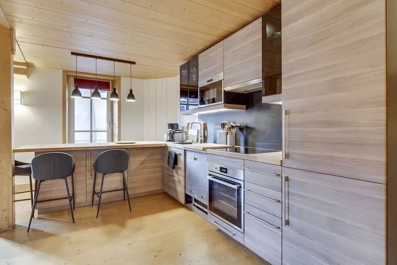 3 bedroom apartment Place de l'Eglise