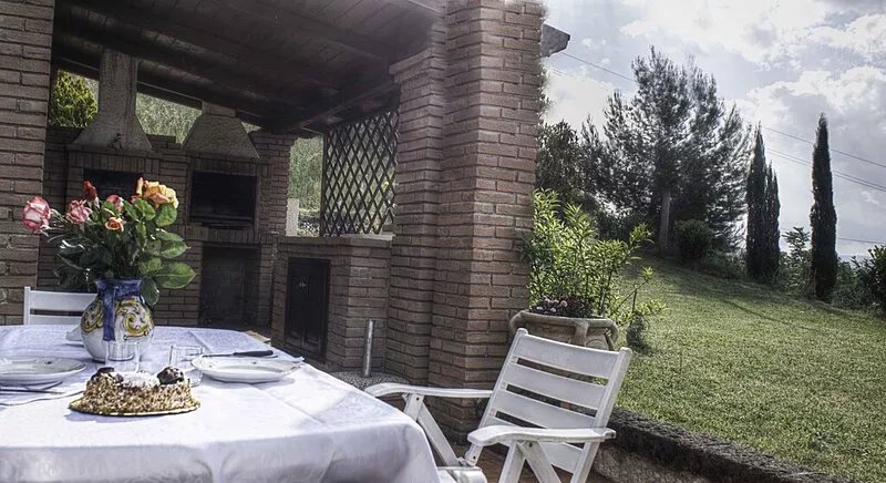 Sarkeep - Villa Immersed in the vineyards of Taurasi