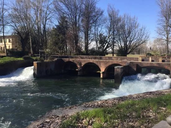 Tombe Morte e Tredici Ponti