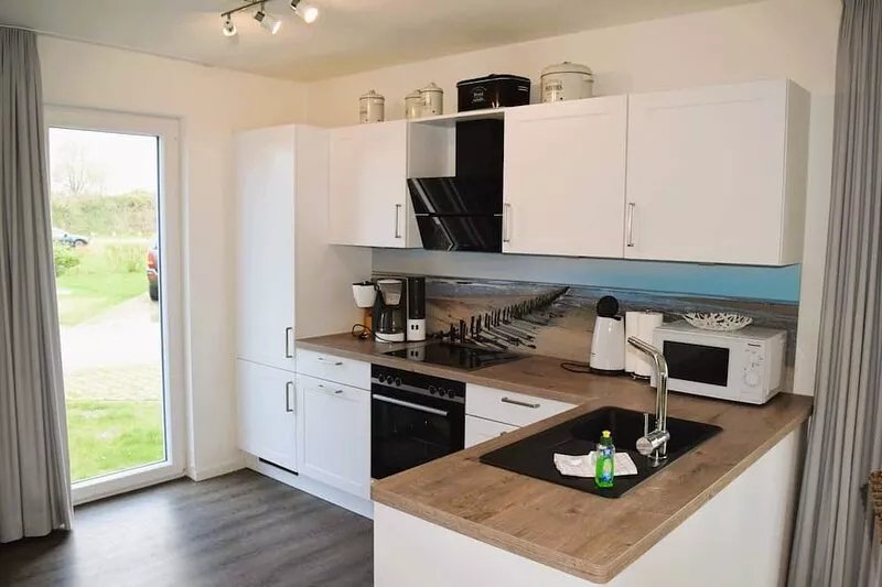 Modernes Ferienhaus, Sauna, Süd-terrasse, Loggia mit Meerblick, Haustiere