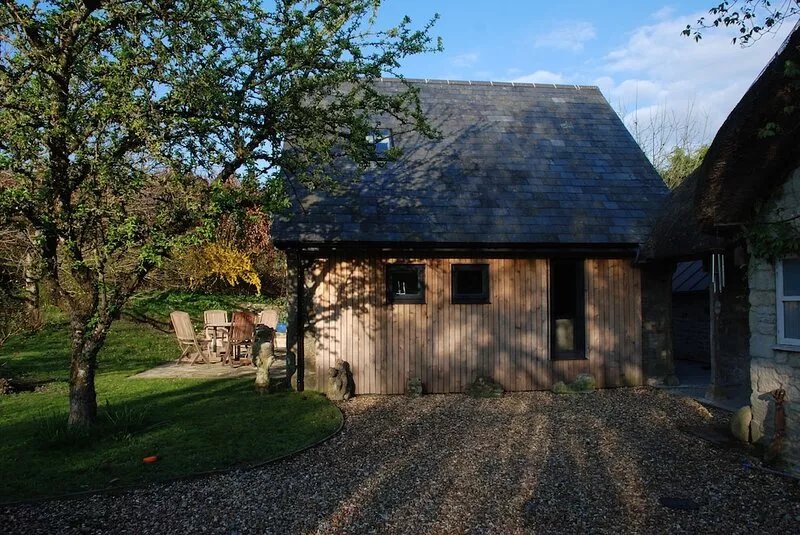 Garden studio cottage on 2 floors in Teffont