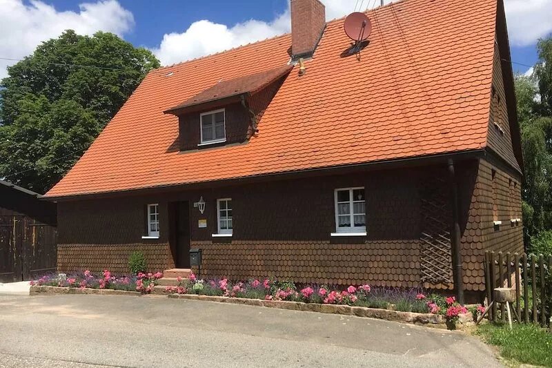 Apartment A - Historic Odenwälder house with house Elztalblick