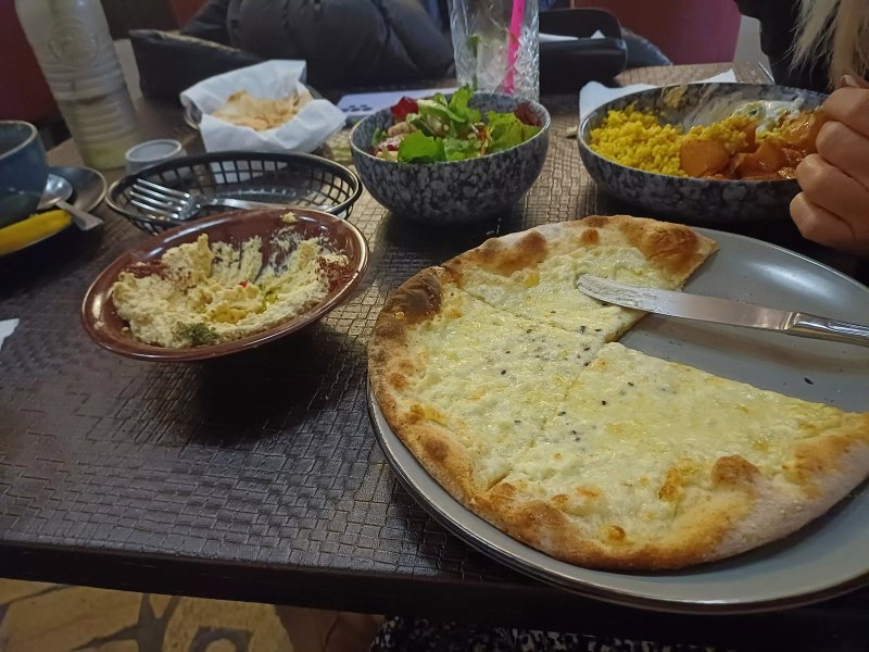 Hummus & Co