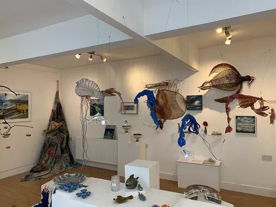 Oriel Q Gallery