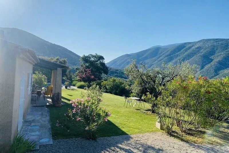 Exceptional house with view of Mont Ventoux