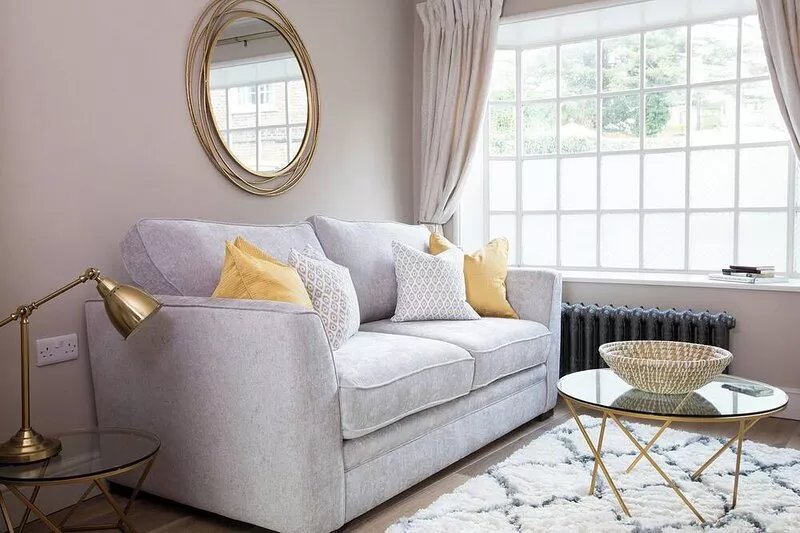Stunning 2 Bedroom Detached Home in Arundel with Private Courtyard