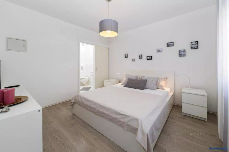 Acapella Apartments