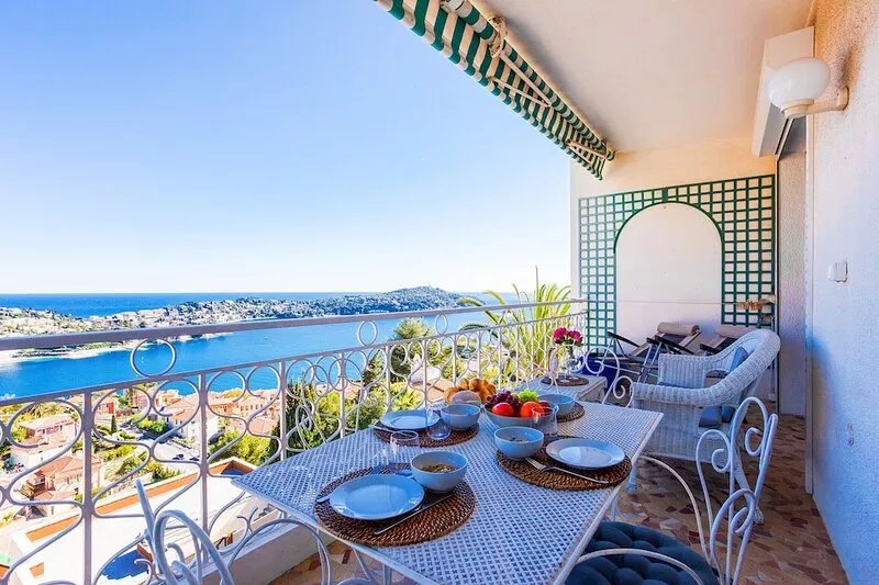 Terrace on the Bay 2 AP4243 by Riviera Holiday Hom