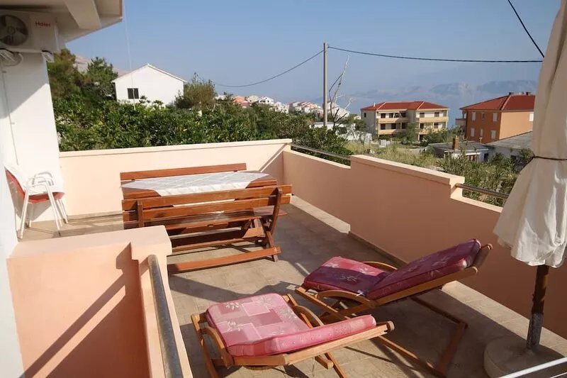 Two bedroom apartment with terrace and sea view Pag (A-6467-a)