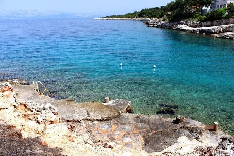 One bedroom apartment near beach Basina, Hvar (A-9673-a)